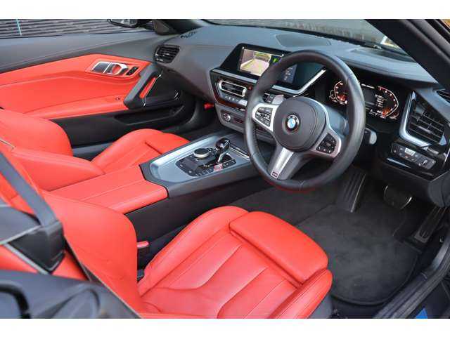 ＢＭＷ Ｚ４ M40i 大分県 2022(令4)年 1.4万km サファイアブラックP インテリジェントセーフティ/ヘッドアップディスプレイ/純正ナビ/ＣａｒＰｌａｙ/Bluetooth/ワイヤレス充電/バックカメラ/赤革（マグマレッド）/シートヒーター/パワーシート/ＬＥＤヘッドライト/アンビエントライト/純正19インチＡＷ/ミラー一体型ＥＴＣ/ドライブレコーダー（前）