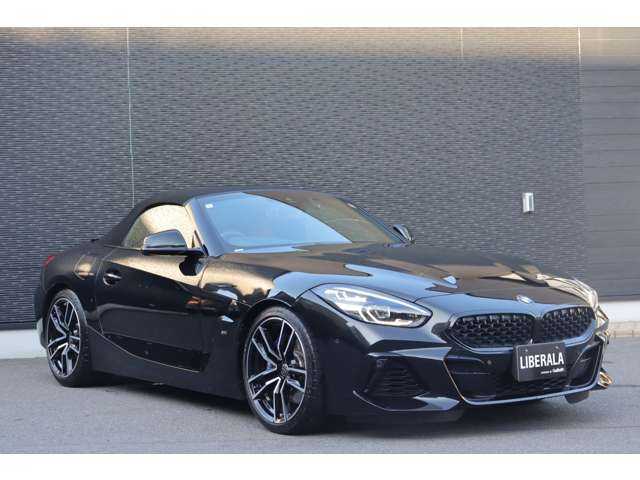 ＢＭＷ Ｚ４ M40i 大分県 2022(令4)年 1.4万km サファイアブラックP インテリジェントセーフティ/ヘッドアップディスプレイ/純正ナビ/ＣａｒＰｌａｙ/Bluetooth/ワイヤレス充電/バックカメラ/赤革（マグマレッド）/シートヒーター/パワーシート/ＬＥＤヘッドライト/アンビエントライト/純正19インチＡＷ/ミラー一体型ＥＴＣ/ドライブレコーダー（前）