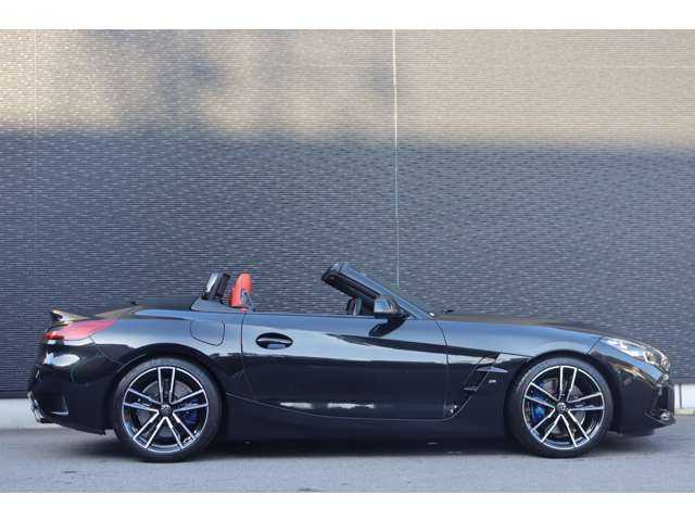 ＢＭＷ Ｚ４ M40i 大分県 2022(令4)年 1.4万km サファイアブラックP インテリジェントセーフティ/ヘッドアップディスプレイ/純正ナビ/ＣａｒＰｌａｙ/Bluetooth/ワイヤレス充電/バックカメラ/赤革（マグマレッド）/シートヒーター/パワーシート/ＬＥＤヘッドライト/アンビエントライト/純正19インチＡＷ/ミラー一体型ＥＴＣ/ドライブレコーダー（前）