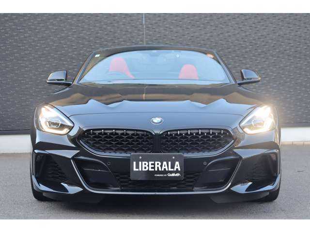 ＢＭＷ Ｚ４ M40i 大分県 2022(令4)年 1.4万km サファイアブラックP インテリジェントセーフティ/ヘッドアップディスプレイ/純正ナビ/ＣａｒＰｌａｙ/Bluetooth/ワイヤレス充電/バックカメラ/赤革（マグマレッド）/シートヒーター/パワーシート/ＬＥＤヘッドライト/アンビエントライト/純正19インチＡＷ/ミラー一体型ＥＴＣ/ドライブレコーダー（前）
