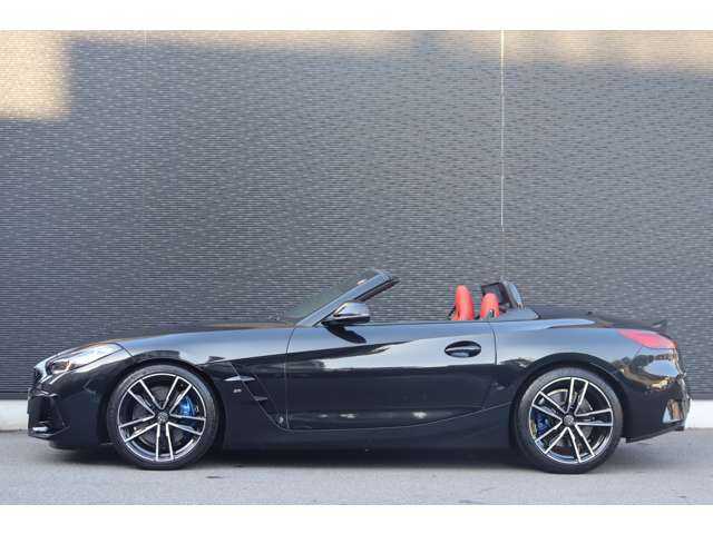 ＢＭＷ Ｚ４ M40i 大分県 2022(令4)年 1.4万km サファイアブラックP インテリジェントセーフティ/ヘッドアップディスプレイ/純正ナビ/ＣａｒＰｌａｙ/Bluetooth/ワイヤレス充電/バックカメラ/赤革（マグマレッド）/シートヒーター/パワーシート/ＬＥＤヘッドライト/アンビエントライト/純正19インチＡＷ/ミラー一体型ＥＴＣ/ドライブレコーダー（前）