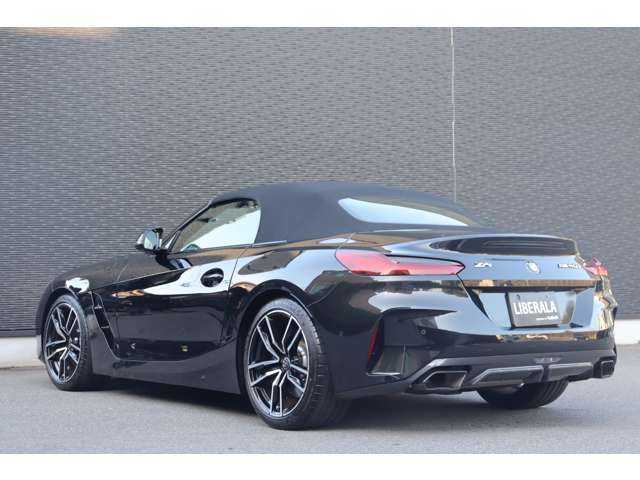 ＢＭＷ Ｚ４ M40i 大分県 2022(令4)年 1.4万km サファイアブラックP インテリジェントセーフティ/ヘッドアップディスプレイ/純正ナビ/ＣａｒＰｌａｙ/Bluetooth/ワイヤレス充電/バックカメラ/赤革（マグマレッド）/シートヒーター/パワーシート/ＬＥＤヘッドライト/アンビエントライト/純正19インチＡＷ/ミラー一体型ＥＴＣ/ドライブレコーダー（前）