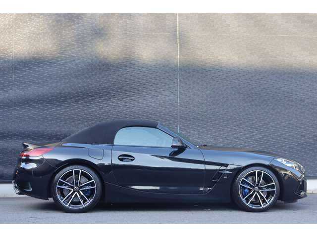ＢＭＷ Ｚ４ M40i 大分県 2022(令4)年 1.4万km サファイアブラックP インテリジェントセーフティ/ヘッドアップディスプレイ/純正ナビ/ＣａｒＰｌａｙ/Bluetooth/ワイヤレス充電/バックカメラ/赤革（マグマレッド）/シートヒーター/パワーシート/ＬＥＤヘッドライト/アンビエントライト/純正19インチＡＷ/ミラー一体型ＥＴＣ/ドライブレコーダー（前）