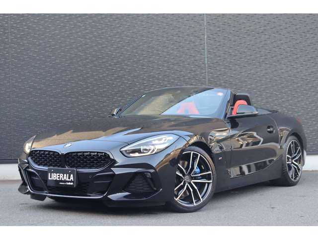 ＢＭＷ Ｚ４ M40i 大分県 2022(令4)年 1.4万km サファイアブラックP インテリジェントセーフティ/ヘッドアップディスプレイ/純正ナビ/ＣａｒＰｌａｙ/Bluetooth/ワイヤレス充電/バックカメラ/赤革（マグマレッド）/シートヒーター/パワーシート/ＬＥＤヘッドライト/アンビエントライト/純正19インチＡＷ/ミラー一体型ＥＴＣ/ドライブレコーダー（前）