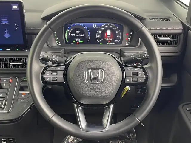 ホンダ ステップワゴン スパーダ eHEV 埼玉県 2024(令6)年 1.9万km プラチナホワイトパール 純正１１．４型ナビ　Ｂカメラ　温シート　ＢＳＭ　ＥＴＣ　両側パワースライドドア　パワーバックドア　オットマン　ハーフレザーシート　オートハイビーム　コーナーセンサー　レーンキープアシスト　純正ＬＥＤ
