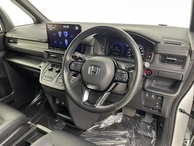 ホンダ ステップワゴン スパーダ eHEV 埼玉県 2024(令6)年 1.9万km プラチナホワイトパール 純正１１．４型ナビ　Ｂカメラ　温シート　ＢＳＭ　ＥＴＣ　両側パワースライドドア　パワーバックドア　オットマン　ハーフレザーシート　オートハイビーム　コーナーセンサー　レーンキープアシスト　純正ＬＥＤ