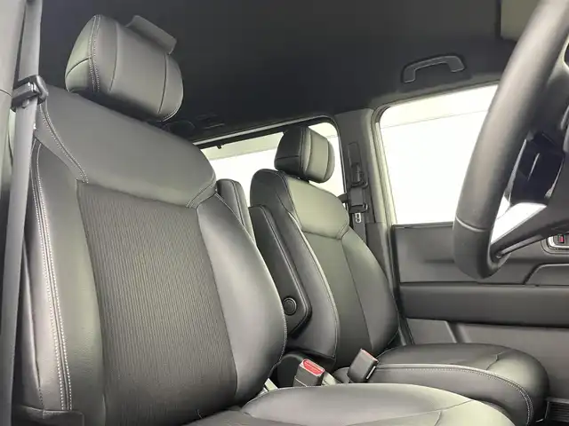 ホンダ ステップワゴン スパーダ eHEV 埼玉県 2024(令6)年 1.9万km プラチナホワイトパール 純正１１．４型ナビ　Ｂカメラ　温シート　ＢＳＭ　ＥＴＣ　両側パワースライドドア　パワーバックドア　オットマン　ハーフレザーシート　オートハイビーム　コーナーセンサー　レーンキープアシスト　純正ＬＥＤ