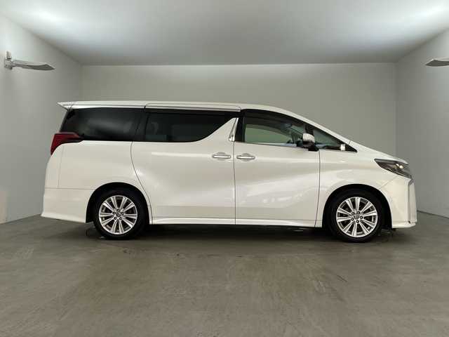 トヨタ アルファード S Aパッケージ 兵庫県 2019(令1)年 6.5万km ホワイトパールクリスタルシャイン ・Carrozeriaナビ/・CD・DVD・USB・BT・SD・TV/・サンルーフ/・デジタルインナーミラー/・Carrozeriaフリップダウンモニター/・ブラインドスポットモニター/・プリクラッシュセーフティ/・レーントレーシングアシスト/・クリアランスソナー/・パーキングサポートブレーキ/・先行者発進告知/・ナノイー/・オートマチックハイビーム/・レーダークルーズコントロール/・全方位ドライブレコーダー/・両側パワースライドドア/・LEDヘッドライト/・純正18インチホイール/・ステアリングスイッチ/・ビルトインETC/・電動パーキングブレーキ/・オートブレーキホールド
