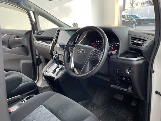 トヨタ アルファード S Aパッケージ 兵庫県 2019(令1)年 6.5万km ホワイトパールクリスタルシャイン ・Carrozeriaナビ/・CD・DVD・USB・BT・SD・TV/・サンルーフ/・デジタルインナーミラー/・Carrozeriaフリップダウンモニター/・ブラインドスポットモニター/・プリクラッシュセーフティ/・レーントレーシングアシスト/・クリアランスソナー/・パーキングサポートブレーキ/・先行者発進告知/・ナノイー/・オートマチックハイビーム/・レーダークルーズコントロール/・全方位ドライブレコーダー/・両側パワースライドドア/・LEDヘッドライト/・純正18インチホイール/・ステアリングスイッチ/・ビルトインETC/・電動パーキングブレーキ/・オートブレーキホールド