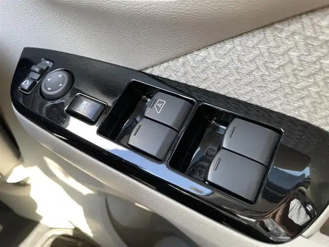 日産 デイズ X 新潟県 2024(令6)年 1.9万km ピンク フローズンバニラパール＆シルキーライラック/ワンオーナー/4WD/純正ホイール夏タイヤ/メモリナビ/フルセグテレビ/バックカメラ/アラウンドビューモニター/ウィンカーミラー/ドアバイザー/プッシュスタート/ETC/純正フロアマット/ステアリングヒーター/運転助手席シートヒーター/アイドリングストップ/Bluetooth/ドライブレコーダー/SOSスイッチ/スペアキー1個