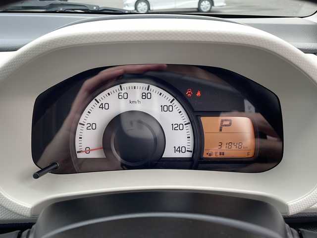 スズキ アルト F 岩手県 2016(平28)年 3.2万km スペリアホワイト バックカメラ/横滑り防止装置/シートヒーター/フォグランプ/キーレスキー/電動格納ミラー