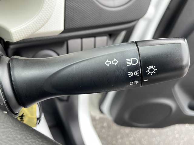 スズキ アルト F 岩手県 2016(平28)年 3.2万km スペリアホワイト バックカメラ/横滑り防止装置/シートヒーター/フォグランプ/キーレスキー/電動格納ミラー