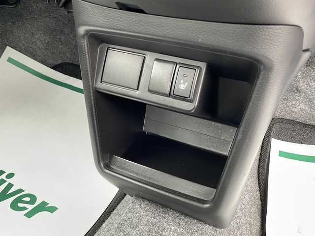 スズキ アルト F 岩手県 2016(平28)年 3.2万km スペリアホワイト バックカメラ/横滑り防止装置/シートヒーター/フォグランプ/キーレスキー/電動格納ミラー