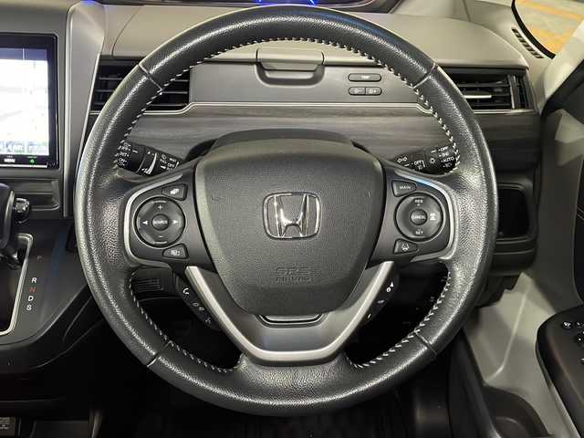 ホンダ フリード G ホンダセンシング 広島県 2018(平30)年 4.8万km ホワイトオーキッドパール 純正９型ナビ　/両側パワースライドドア　/エアロ　/レーダークルーズコントロール　/バックカメラ　/フルセグ　/レーンキープアシスト　/衝突軽減ブレーキ　/コーナーセンサー　/LEDヘッドランプ　/ドラレコ　/ETC/純正１５インチアルミホイール(185/65/R15)/エアバック（運転席/助手席）