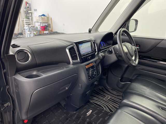 スズキ スペーシア カスタム XS 兵庫県 2013(平25)年 7.6万km ブルーイッシュブラックパール3 ・社外ナビ/CD/DVD/Bluetooth/TV/・バックカメラ/・両側パワースライドドア/・社外17インチアルミホイール/・社外マフラー/・フロントEAGER車高調/・リアTEIN車高調/・スマートキー/・プッシュスタート/・HIDヘッドライト/・フォグランプ/・オートライト/・レザー調シートカバー/・社外ドライブレコーダー