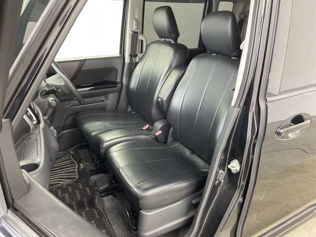 スズキ スペーシア カスタム XS 兵庫県 2013(平25)年 7.6万km ブルーイッシュブラックパール3 ・社外ナビ/CD/DVD/Bluetooth/TV/・バックカメラ/・両側パワースライドドア/・社外17インチアルミホイール/・社外マフラー/・フロントEAGER車高調/・リアTEIN車高調/・スマートキー/・プッシュスタート/・HIDヘッドライト/・フォグランプ/・オートライト/・レザー調シートカバー/・社外ドライブレコーダー