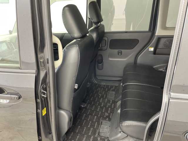 スズキ スペーシア カスタム XS 兵庫県 2013(平25)年 7.6万km ブルーイッシュブラックパール3 ・社外ナビ/CD/DVD/Bluetooth/TV/・バックカメラ/・両側パワースライドドア/・社外17インチアルミホイール/・社外マフラー/・フロントEAGER車高調/・リアTEIN車高調/・スマートキー/・プッシュスタート/・HIDヘッドライト/・フォグランプ/・オートライト/・レザー調シートカバー/・社外ドライブレコーダー