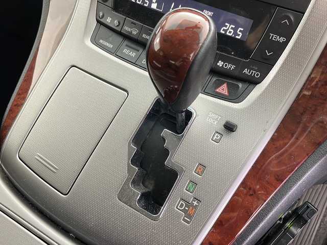 トヨタ ヴェルファイア 2．4Z プラチナセレクションⅡ 新潟県 2010(平22)年 16.7万km ホワイトパールクリスタルシャイン ・寒冷地仕様/・純正ナビ&CD&DVD/・両側パワースライドドア/・パワーバックドア/・バックカメラ/・コーナーセンサー/・フリップダウンモニター/・ステアリングスイッチ/・社外ＥＴＣ/・社外GPSレーダー/・TVキャンセラー/・プッシュスタート/・レザー調シートカバー/・ＨＩＤヘッドライト/・フォグランプ/・オートライト/・スマートキー/・社外エンジンスターター/・社外ＡＷ夏タイヤ積込