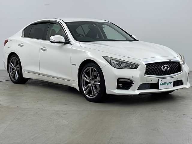 日産 スカイライン ハイブリッド 350GT FOUR TypeSP 道央・札幌 2014(平26)年 6.7万km クリスタルホワイトパール ・純正ナビTV&DVD&CD&BT&MSV/・ハイブリッド/・全方位カメラ/・エマージェンシーブレーキ/・インテリジェットペダル/・車線逸脱警報/・車線逸脱防止支援/・後側方車両検知警報/・後側方衝突防止システム/・前席パワーシート/・前席シートヒーター/・運転席メモリーシート/・ドライブレコーダー360°/・クルーズコントロール/・レザーシート/・パドルシフト/・ステアリングスイッチ/・革巻きステアリング/・プッシュスタート/・スマートキー/・ビルトインETC/・空気圧センサー/・社外GPSレーダー/・オートライト/・LEDヘッドライト/・LEDフォグ/・DRIVE MODE/・横滑り防止