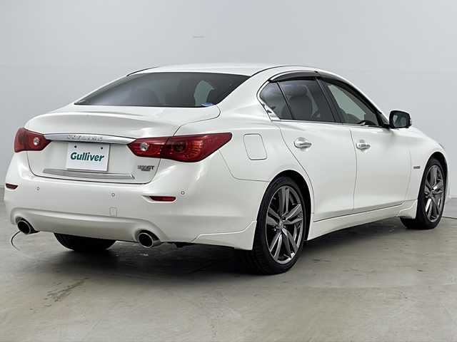 日産 スカイライン ハイブリッド 350GT FOUR TypeSP 道央・札幌 2014(平26)年 6.7万km クリスタルホワイトパール ・純正ナビTV&DVD&CD&BT&MSV/・ハイブリッド/・全方位カメラ/・エマージェンシーブレーキ/・インテリジェットペダル/・車線逸脱警報/・車線逸脱防止支援/・後側方車両検知警報/・後側方衝突防止システム/・前席パワーシート/・前席シートヒーター/・運転席メモリーシート/・ドライブレコーダー360°/・クルーズコントロール/・レザーシート/・パドルシフト/・ステアリングスイッチ/・革巻きステアリング/・プッシュスタート/・スマートキー/・ビルトインETC/・空気圧センサー/・社外GPSレーダー/・オートライト/・LEDヘッドライト/・LEDフォグ/・DRIVE MODE/・横滑り防止