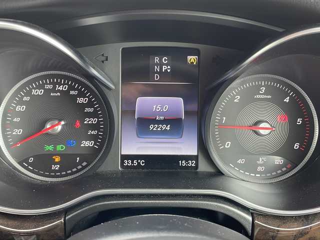 メルセデス・ベンツ Ｖ２２０ d AVGエクストラロング 沖縄県 2016(平28)年 9.3万km 白 純正ナビ・Bluetooth・TV・CD・DVD/全方位カメラ/ETC/パワーバックドア/レザーシート/パワーシート/DNシートメモリー/コーナーセンサー/レーンキープアシスト/オートライト/BSM/パドルシフト/電子サイドブレーキ/ステアリングスイッチ/革巻きステアリング/ダブルエアコン