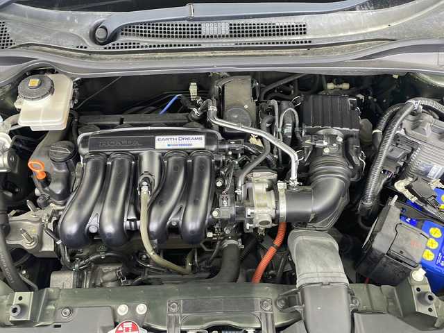 ホンダ ヴェゼル ハイブリッド Z 岐阜県 2014(平26)年 9.5万km ミスティックグリーンパール 純正ナビ/　(AM/FM/CD/DVD/Bluetooth/フルセグTV)/バックカメラ/あんしんパッケージ/　・衝突軽減ブレーキ/コンフォートビューパッケージ/クルーズコントロール/LEDヘッドライト/ハーフレザーシート/シートヒーター/電動パーキングブレーキ/パドルシフト/ステアリングスイッチ/オートエアコン/オートライト/純正アルミホイール/純正フロアマット/ドアバイザー/ルーフレール