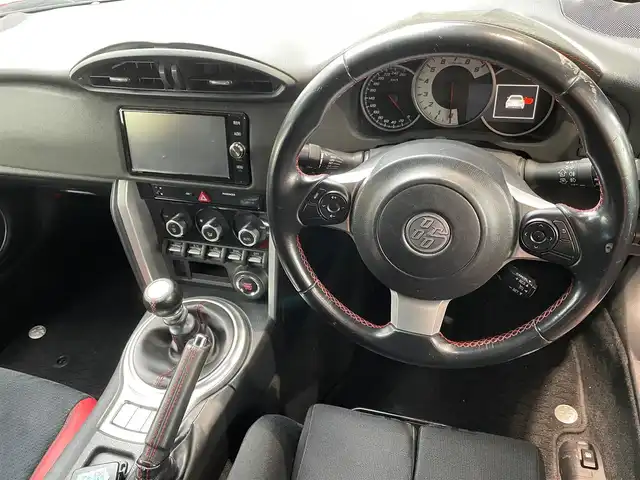 トヨタ ８６ GT リミテッド 熊本県 2016(平28)年 5.4万km ピュアレッド ワンオーナー/TRDエアロ/TRDマフラー/HKS車高調/HKSターボキット/TWS18インチAW/ENDLESSキャリパー/OGURAシングルクラッチ/TRUSTオイルクラー/BRIDEフルバケットシート/プッシュスタート/純正ナビ/（CD・DVD・フルセグTV・BTオーディオ・SD）/バックカメラ/ETC/クルーズコントロール/横滑り防止装置/純正荷室マット/純正フロアマット/ドアバイザー/新車保証書/取扱説明書/スマートスペアキー×1本