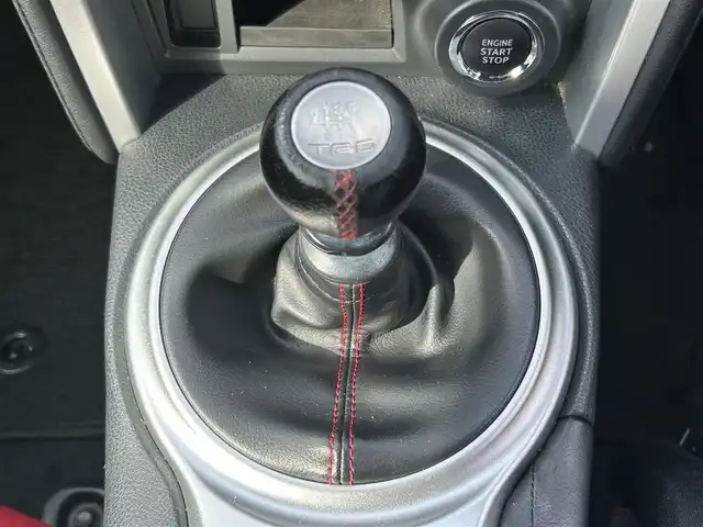 トヨタ ８６ GT リミテッド 熊本県 2016(平28)年 5.4万km ピュアレッド ワンオーナー/TRDエアロ/TRDマフラー/HKS車高調/HKSターボキット/TWS18インチAW/ENDLESSキャリパー/OGURAシングルクラッチ/TRUSTオイルクラー/BRIDEフルバケットシート/プッシュスタート/純正ナビ/（CD・DVD・フルセグTV・BTオーディオ・SD）/バックカメラ/ETC/クルーズコントロール/横滑り防止装置/純正荷室マット/純正フロアマット/ドアバイザー/新車保証書/取扱説明書/スマートスペアキー×1本