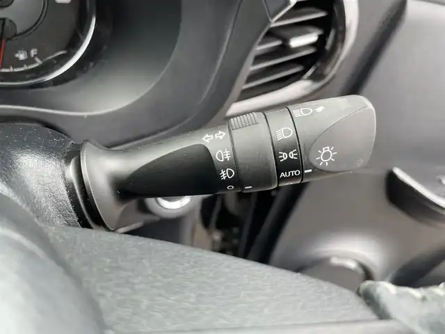 トヨタ ハイラックス Z ブラックラリーエディション 熊本県 2020(令2)年 5万km アティチュードブラックマイカ 社外ナビ/・ＡＭ／ＦＭ／ＣＤ／ＤＶＤ／ＳＤ／ＢＴ／ＨＤＭＩ/・フルセグTV/・バックカメラ/トヨタセーフティセンス/・プリクラッシュセーフティ/・レーンディパーチャアラート/・ロードサインアシスト/・先行車発進告知/レーダークルーズコントロール/ステアリングリモコン/ＥＴＣ/ダウンヒルアシスト/リアデフロック/ハードベッドライナー/スマートキー/プッシュスタート/純正フロアマット/純正ドアバイザー/純正アルミホイール