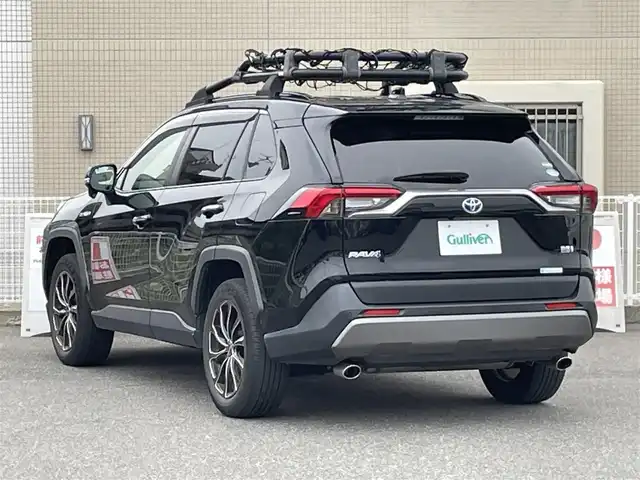 トヨタ ＲＡＶ４ ハイブリットG 山口県 2021(令3)年 3.4万km アティチュードブラックマイカ 4WD/黒レザーシート/運転席パワーシート/前席シートヒーター/9型SDナビ フルセグTV CD DVD BT/バックカメラ/TRD ルーフキャリア/BALMINUM 18インチアルミホイール/パワーバックドア/デジタルインナーミラー/衝突被害軽減ブレーキ/レーダークルーズコントロール/レーンアシスト/オートマチックハイビーム/ブラインドスポットモニタ/LEDオートヘッドライト/フォグライト /コーナーセンサー /スマートキー 2個/ステアリングヒーター/ドラレコ/ビルトインETC/ステアリングリモコン/AC100V電源/W サイド カーテン ニー エアバッグ/保証書 取説 ナビ取説/禁煙車