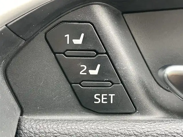 トヨタ ＲＡＶ４ ハイブリットG 山口県 2021(令3)年 3.4万km アティチュードブラックマイカ 4WD/黒レザーシート/運転席パワーシート/前席シートヒーター/9型SDナビ フルセグTV CD DVD BT/バックカメラ/TRD ルーフキャリア/BALMINUM 18インチアルミホイール/パワーバックドア/デジタルインナーミラー/衝突被害軽減ブレーキ/レーダークルーズコントロール/レーンアシスト/オートマチックハイビーム/ブラインドスポットモニタ/LEDオートヘッドライト/フォグライト /コーナーセンサー /スマートキー 2個/ステアリングヒーター/ドラレコ/ビルトインETC/ステアリングリモコン/AC100V電源/W サイド カーテン ニー エアバッグ/保証書 取説 ナビ取説/禁煙車