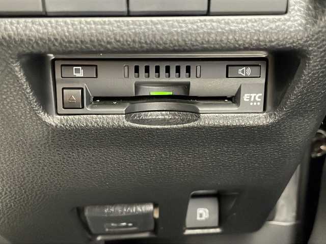 トヨタ ＲＡＶ４ ハイブリットG 千葉県 2021(令3)年 3.4万km アティチュードブラックマイカ 禁煙車/TRDキャリア/BALMINUM18インチAW/純正ディーラー9インチナビ/CD DVD　BT　フルセグ/バックカメラ/ビルトインETC/黒レザーシート/運転席シートヒーター/トヨタセーフティセンス/レーダークルーズコントロール/ハンドルヒーター/LEDヘッドライト/オートライト/オートハイビーム/前後ドライブレコーダー/スマートキー/プッシュスタート