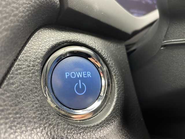 トヨタ ＲＡＶ４ ハイブリットG 千葉県 2021(令3)年 3.4万km アティチュードブラックマイカ 禁煙車/TRDキャリア/BALMINUM18インチAW/純正ディーラー9インチナビ/CD DVD　BT　フルセグ/バックカメラ/ビルトインETC/黒レザーシート/運転席シートヒーター/トヨタセーフティセンス/レーダークルーズコントロール/ハンドルヒーター/LEDヘッドライト/オートライト/オートハイビーム/前後ドライブレコーダー/スマートキー/プッシュスタート