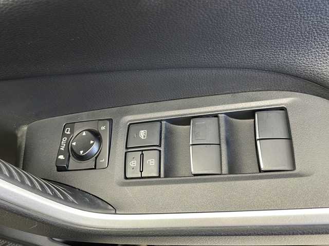 トヨタ ＲＡＶ４ ハイブリットG 千葉県 2021(令3)年 3.4万km アティチュードブラックマイカ 禁煙車/TRDキャリア/BALMINUM18インチAW/純正ディーラー9インチナビ/CD DVD　BT　フルセグ/バックカメラ/ビルトインETC/黒レザーシート/運転席シートヒーター/トヨタセーフティセンス/レーダークルーズコントロール/ハンドルヒーター/LEDヘッドライト/オートライト/オートハイビーム/前後ドライブレコーダー/スマートキー/プッシュスタート