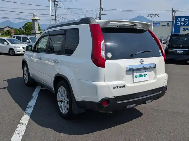 日産 エクストレイル 20Xt 福井県 2012(平24)年 5.7万km ブリリアントホワイトパール ワンオーナー/純正SDナビ（MM112-A）/　（CD/ワンセグテレビ/ラジオ）/4WD/ルーフレール/全席シートヒーター/ダウンヒルアシストコントロール/ビルトインETC/純正18インチアルミホイール/純正フロアマット/キセノンヘッドライト/フォグランプ/オートハイビーム/バックカメラ/横滑り防止装置/盗難防止装置/スペアキー2本/保証書/取扱説明書
