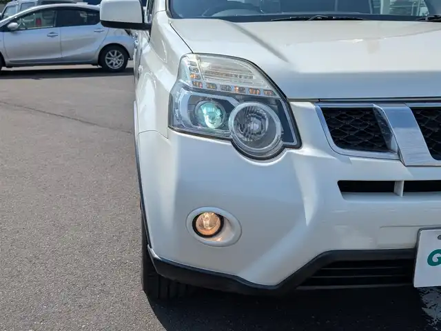 日産 エクストレイル 20Xt 福井県 2012(平24)年 5.7万km ブリリアントホワイトパール ワンオーナー/純正SDナビ（MM112-A）/　（CD/ワンセグテレビ/ラジオ）/4WD/ルーフレール/全席シートヒーター/ダウンヒルアシストコントロール/ビルトインETC/純正18インチアルミホイール/純正フロアマット/キセノンヘッドライト/フォグランプ/オートハイビーム/バックカメラ/横滑り防止装置/盗難防止装置/スペアキー2本/保証書/取扱説明書