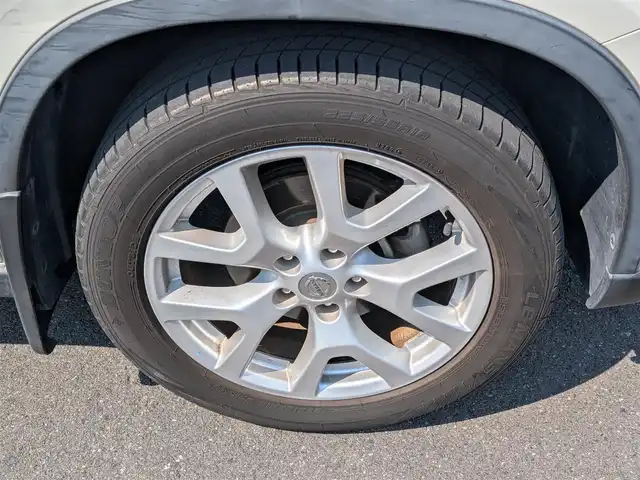 日産 エクストレイル 20Xt 福井県 2012(平24)年 5.7万km ブリリアントホワイトパール ワンオーナー/純正SDナビ（MM112-A）/　（CD/ワンセグテレビ/ラジオ）/4WD/ルーフレール/全席シートヒーター/ダウンヒルアシストコントロール/ビルトインETC/純正18インチアルミホイール/純正フロアマット/キセノンヘッドライト/フォグランプ/オートハイビーム/バックカメラ/横滑り防止装置/盗難防止装置/スペアキー2本/保証書/取扱説明書