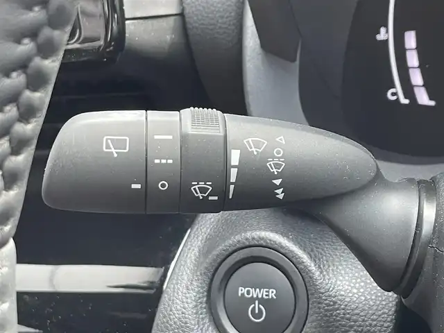 トヨタ ヤリスクロス ハイブリッド Z アドベンチャー 滋賀県 2024(令6)年 0.6万km ブラックマイカ 禁煙車/８型メーカオプションナビ/（USB/HDMI、AppleCarPlay、AndroidAuto）/フルセグTV/全方位カメラ/ETC/前後ドライブレコーダー/合皮シート/前席シートヒーター/ステアリングヒーター/運転席パワーシート/トヨタセーフティーセンス/レーダークルーズコントロール/LEDヘッドライト/ルーフレール