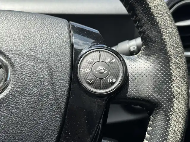 トヨタ アクア G G’s 滋賀県 2016(平28)年 5万km ライムホワイトパールクリスタルシャイン 禁煙車/純正ナビ/CD.DVD.Bluetooth.フルセグ/バックカメラ/衝突軽減ブレーキ/車線逸脱警報/クルーズコントロール/ハーフレザーシート/オートライト/オートハイビーム/LEDヘッドライト/ビルトインETC/スマートキー/スペアキー