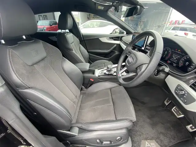 アウディ Ａ５ SB 40TDIクワトロ Sライン 福岡県 2021(令3)年 4.5万km 黒 ・アダプティブクルーズコントロール/・純正HDDナビ/USB/Bluetooth/AplleCarPlay/・全方位カメラ/・ハーフレザーシート/シートヒーター/・前後ドライブレコーダー/・フルセグ/・ETC/・純正18AW/・プッシュスタート/・パーキングアシスト/・アイドリングストップ/・スマートキー/・スペアキー/・パワーシート/・レーンキープアシスト/・オートライト/・LEDライト/・保証書/・取扱説明書