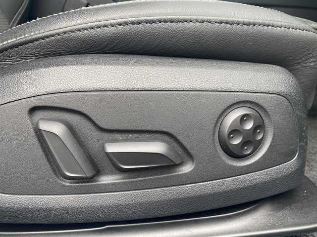 アウディ Ａ５ SB 40TDIクワトロ Sライン 福岡県 2021(令3)年 4.5万km 黒 ・アダプティブクルーズコントロール/・純正HDDナビ/USB/Bluetooth/AplleCarPlay/・全方位カメラ/・ハーフレザーシート/シートヒーター/・前後ドライブレコーダー/・フルセグ/・ETC/・純正18AW/・プッシュスタート/・パーキングアシスト/・アイドリングストップ/・スマートキー/・スペアキー/・パワーシート/・レーンキープアシスト/・オートライト/・LEDライト/・保証書/・取扱説明書