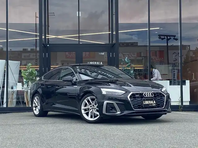 アウディ Ａ５ SB 40TDIクワトロ Sライン 福岡県 2021(令3)年 4.5万km 黒 ・アダプティブクルーズコントロール/・純正HDDナビ/USB/Bluetooth/AplleCarPlay/・全方位カメラ/・ハーフレザーシート/シートヒーター/・前後ドライブレコーダー/・フルセグ/・ETC/・純正18AW/・プッシュスタート/・パーキングアシスト/・アイドリングストップ/・スマートキー/・スペアキー/・パワーシート/・レーンキープアシスト/・オートライト/・LEDライト/・保証書/・取扱説明書