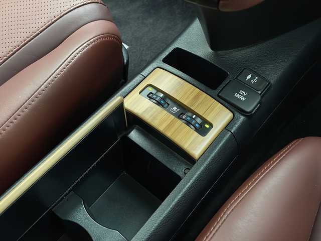 レクサス ＨＳ 250h バージョンI 宮崎県 2013(平25)年 3万km ファイアーアゲートマイカメタリック 禁煙車/純正8型ナビTV/（CD/DVD/MSV/FMAM/フルセグTV)/純正バックカメラ/フロントカメラ/純正ビルトインETC/純正LEDオートライト/純正フォグ/純正17インチアルミ/純正オートアラーム/純正フロアマット/茶本革シート/クルーズコントロール/前席パワーシート/エアシート/シートヒーター/パワーチルトステアリング/リア電動シェイド/ウッドコンビ本革巻ハンドル/ウインカードアミラー/スマートキー/プッシュエンジンスタート/新車時保証書/取扱い説明書