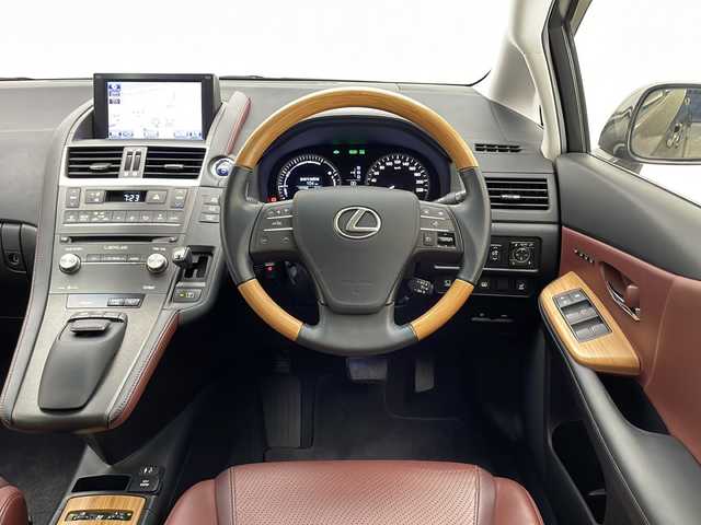 レクサス ＨＳ 250h バージョンI 宮崎県 2013(平25)年 3万km ファイアーアゲートマイカメタリック 禁煙車/純正8型ナビTV/（CD/DVD/MSV/FMAM/フルセグTV)/純正バックカメラ/フロントカメラ/純正ビルトインETC/純正LEDオートライト/純正フォグ/純正17インチアルミ/純正オートアラーム/純正フロアマット/茶本革シート/クルーズコントロール/前席パワーシート/エアシート/シートヒーター/パワーチルトステアリング/リア電動シェイド/ウッドコンビ本革巻ハンドル/ウインカードアミラー/スマートキー/プッシュエンジンスタート/新車時保証書/取扱い説明書
