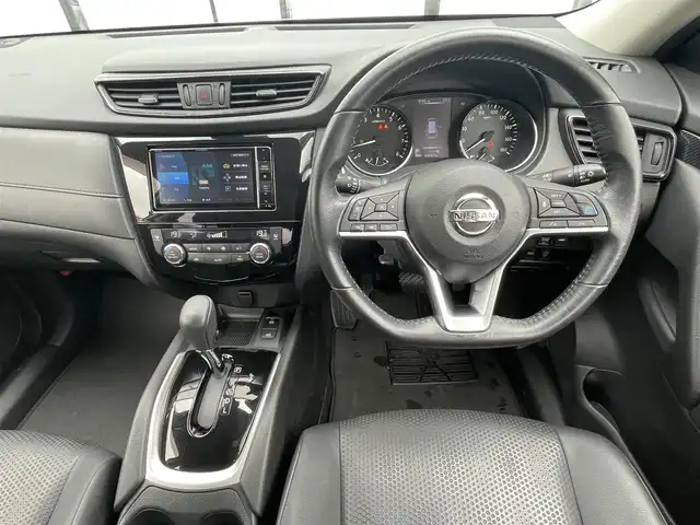 日産 エクストレイル 20Xi 大阪府 2019(令1)年 3.1万km ブリリアントホワイトパール 社外ナビ/   フルセグTV/CD/DVD/Bluetooth/全方位モニター/衝突軽減ブレーキ/コーナーセンサー/プロパイロット/電動リアゲート/アイドリングストップ/ダウンヒルアシストコントロール/純正18インチアルミホイール/プッシュスタート/スマートキー/ハーフレザーシート/ルーフレール/ＥＴＣ/ＬＥＤ/禁煙車