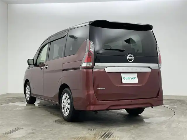 日産 セレナ X V 岡山県 2022(令4)年 1.3万km マルーンレッド 2トーン 純正１０インチナビ/・型番：MM521D-L/【Bluetooth/フルセグTV/CD/DVD/Blu-ray/HDMI/Carplay】/両側パワースライドドア/アラウンドビューモニター/クルーズコントロール/ビルトインＥＴＣ/オートハイビーム/オートライト/純正ドライブレコーダー(前）/コーナーセンサー（前後）/ブラインドスポットモニター/TVキャンセラー/ISOFIX/ステアリングスイッチ/シートリフター/シートバックテーブル/ドアバイザー/スマートキー×2