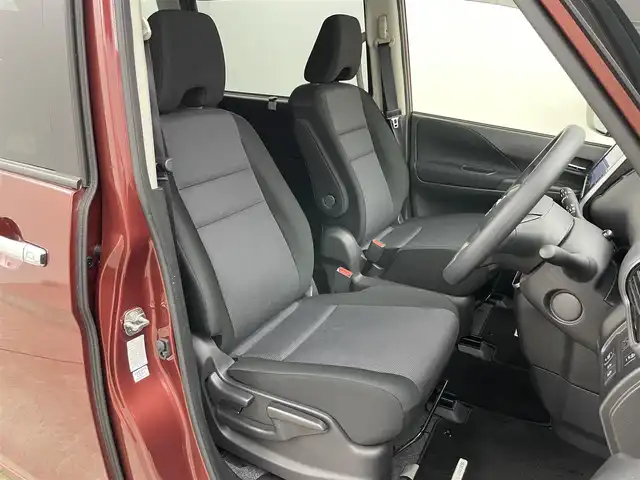 日産 セレナ X V 岡山県 2022(令4)年 1.3万km マルーンレッド 2トーン 純正１０インチナビ/・型番：MM521D-L/【Bluetooth/フルセグTV/CD/DVD/Blu-ray/HDMI/Carplay】/両側パワースライドドア/アラウンドビューモニター/クルーズコントロール/ビルトインＥＴＣ/オートハイビーム/オートライト/純正ドライブレコーダー(前）/コーナーセンサー（前後）/ブラインドスポットモニター/TVキャンセラー/ISOFIX/ステアリングスイッチ/シートリフター/シートバックテーブル/ドアバイザー/スマートキー×2