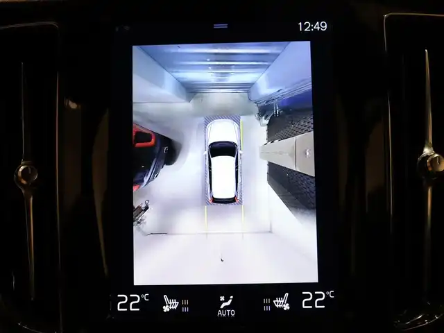 ボルボ ＸＣ６０ B5 AWD インスクリプション 静岡県 2020(令2)年 2.4万km オニキスブラックP サンルーフ /革シート ヒーター クーラー  マッサージ付 /Bower&Wilkinsサウンド /ナビ TV applecarplay /ACC LKA BSM HUD /ステアリングヒーター /前後センサー /前後ドラレコ /パワーバックドア /クリスタルシフトノブ /ETC /スペアキー