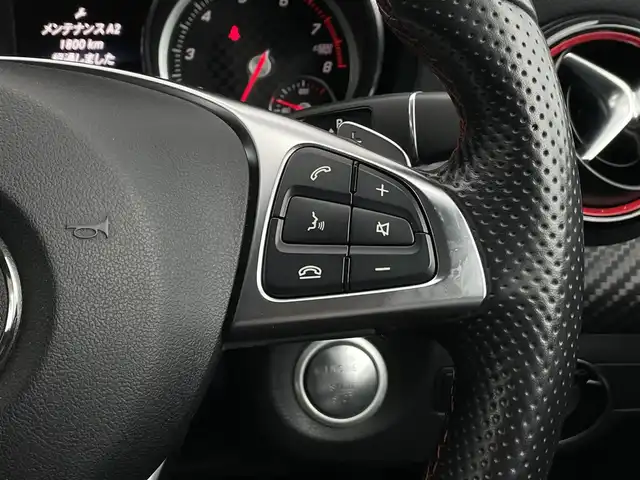 メルセデス・ベンツ Ａ２５０ シュポルト 4MATIC 長野県 2018(平30)年 4.3万km カルサイトホワイト AMGレザーエクスクルーシブパッケージ /パノラミックスライディングルーフ /harman/kardonサウンド /黒革シート /ディスプレイオーディオ /CarPlay対応 /バックカメラ /レーダーセーフティパッケージ /LEDヘッドライト /キーレスゴー