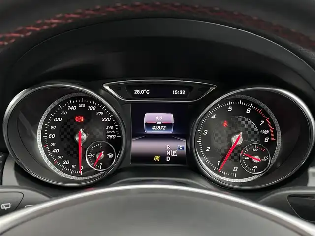 メルセデス・ベンツ Ａ２５０ シュポルト 4MATIC 長野県 2018(平30)年 4.3万km カルサイトホワイト AMGレザーエクスクルーシブパッケージ /パノラミックスライディングルーフ /harman/kardonサウンド /黒革シート /ディスプレイオーディオ /CarPlay対応 /バックカメラ /レーダーセーフティパッケージ /LEDヘッドライト /キーレスゴー